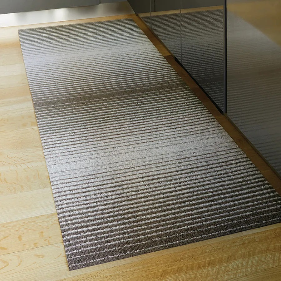 Chilewich Floormat Shag Domino Oak