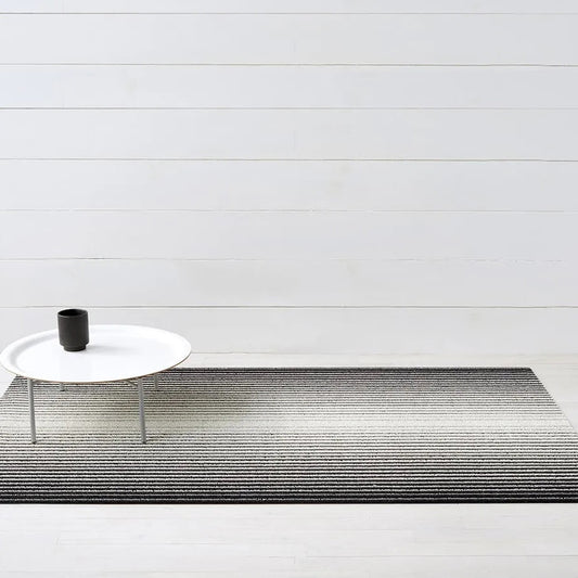 Chilewich Floormat Shag Domino Black & White