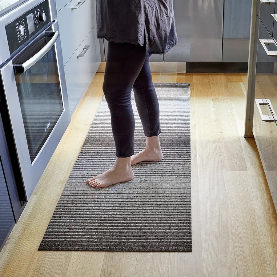 Chilewich Floormat Shag Domino Black & White